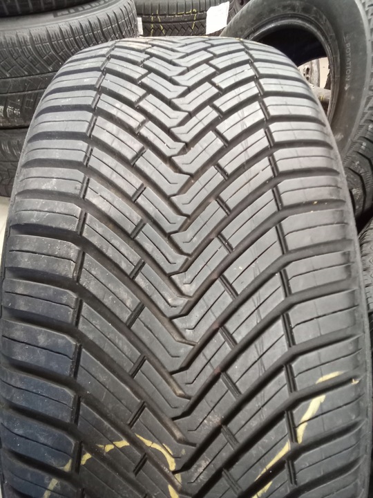 Opona całoroczna Continental AllSeasonContact 2 225/45R19 96 W przyczepność